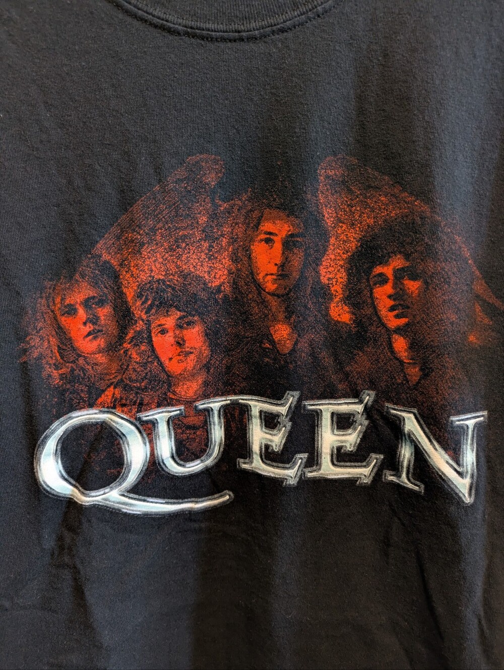 E1 Queen Official Merchandise Bohemian Rhapsody Era Graphic Tee XL